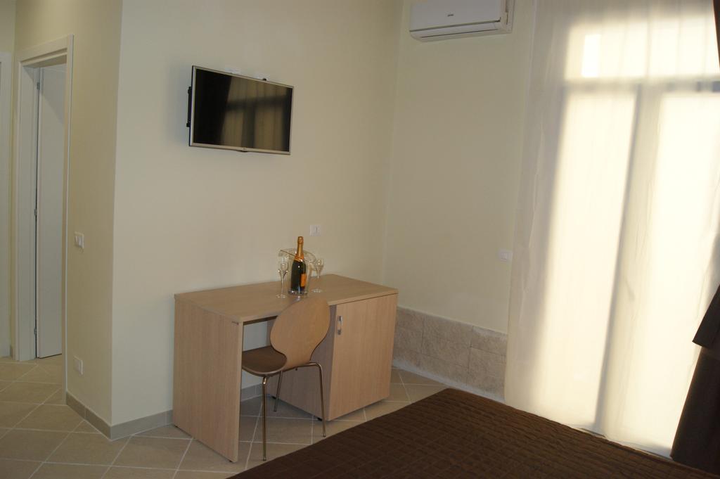 Guest House Golfo Xifonio Аугуста Екстер'єр фото